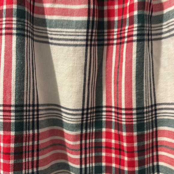 NWT Girls L Tartan Holiday Plaid Top - Picture 2 of 5